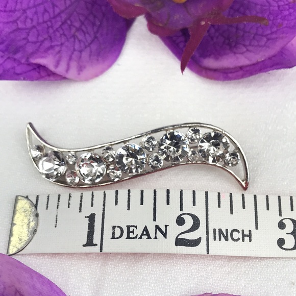 Gorgeous Sparkling Faux Diamond Pin | 2 1/2 Inches Long - Picture 5 of 7